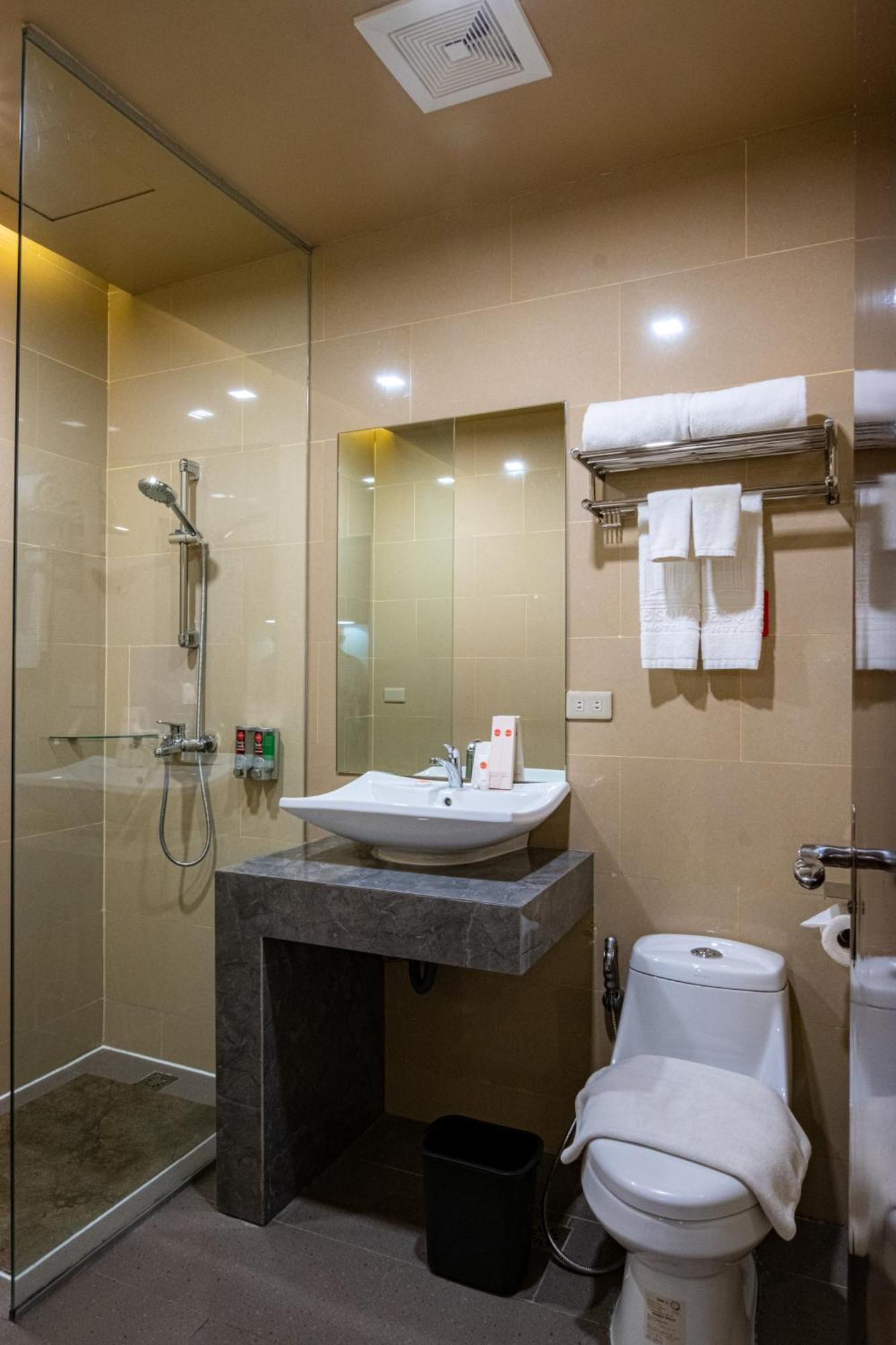 Kojo Hotels Cebu-Mandaue Екстериор снимка